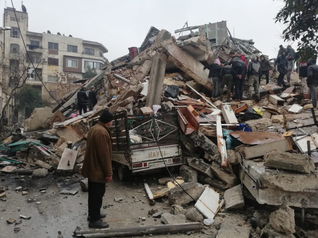 الزلزال وامتحان العقائد